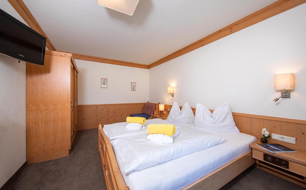 קפרון Hotel Tauernhof מראה חיצוני תמונה